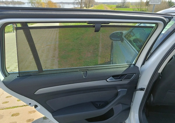 Volkswagen Passat cena 52000 przebieg: 198795, rok produkcji 2015 z Gubin małe 277